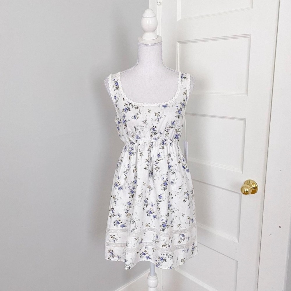 NWT Reformation Size 2 White Floral Linen Moss Mini Dress in Madeline